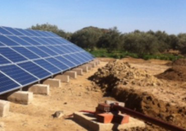 Sistema di pompaggio solare da 7,5 kW in Marocco
    