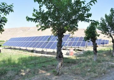 Sistema di pompaggio solare da 45 kW in Uzbekistan
    