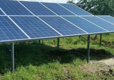 Sistema di pompe solari da 2,2 kW in Colombia
    